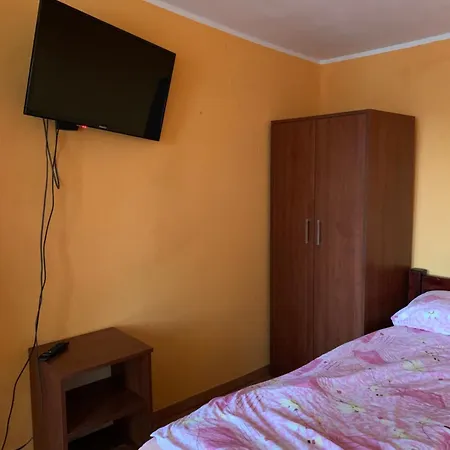 I Z Widokiem Na Jezioro Wielewskie *