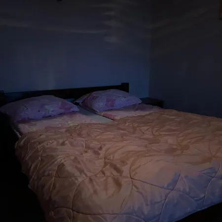 I Z Widokiem Na Jezioro Wielewskie *